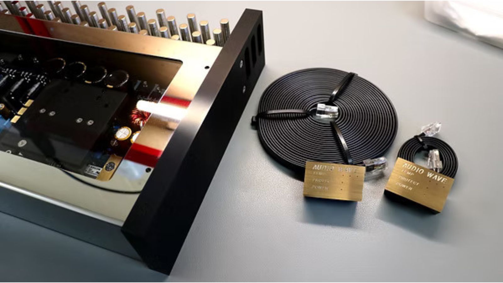 Audio Wave CR 401 Dual Mono Class AB Amplifier - Audio Wave Amplifier for car audio systems