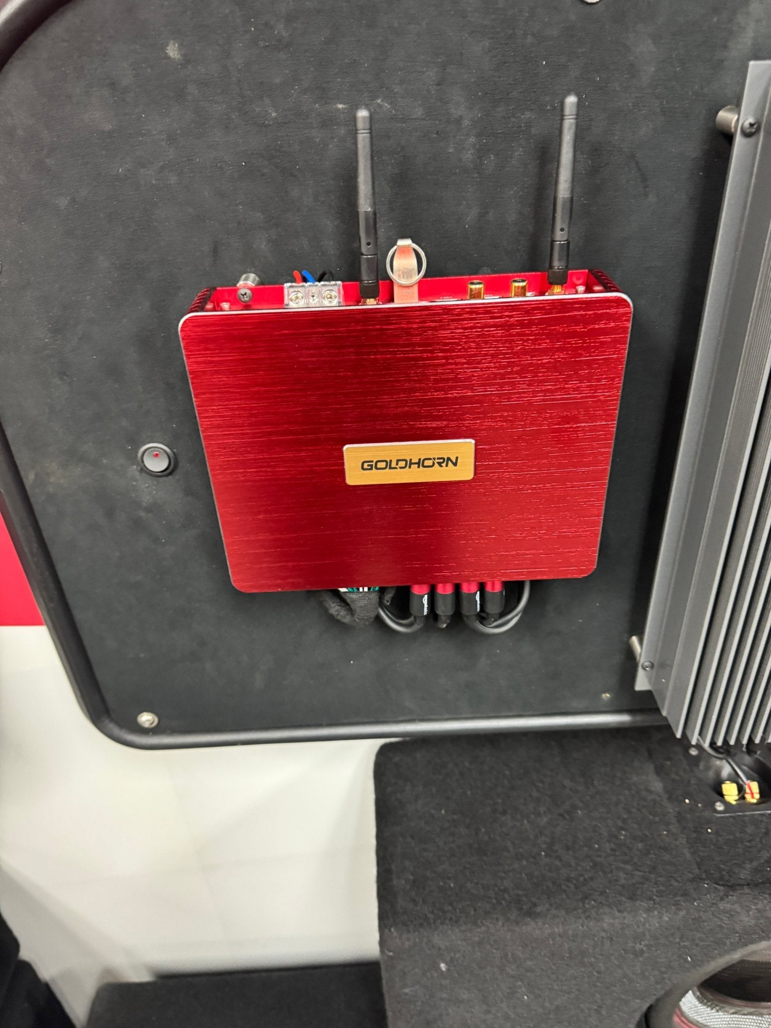 Goldhorn P2 DSPA Pro | 16 Channel DSP/DSD Player with 8x80w Amplifier (Previous Demo) - Goldhorn DSP for car audio systems