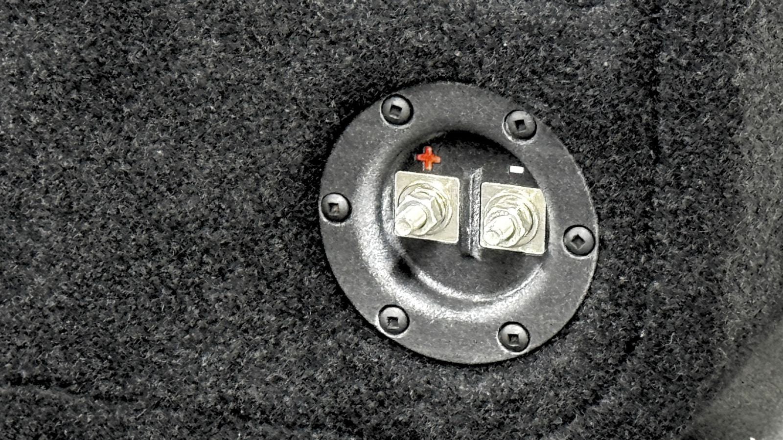 Close up of terminal cup
