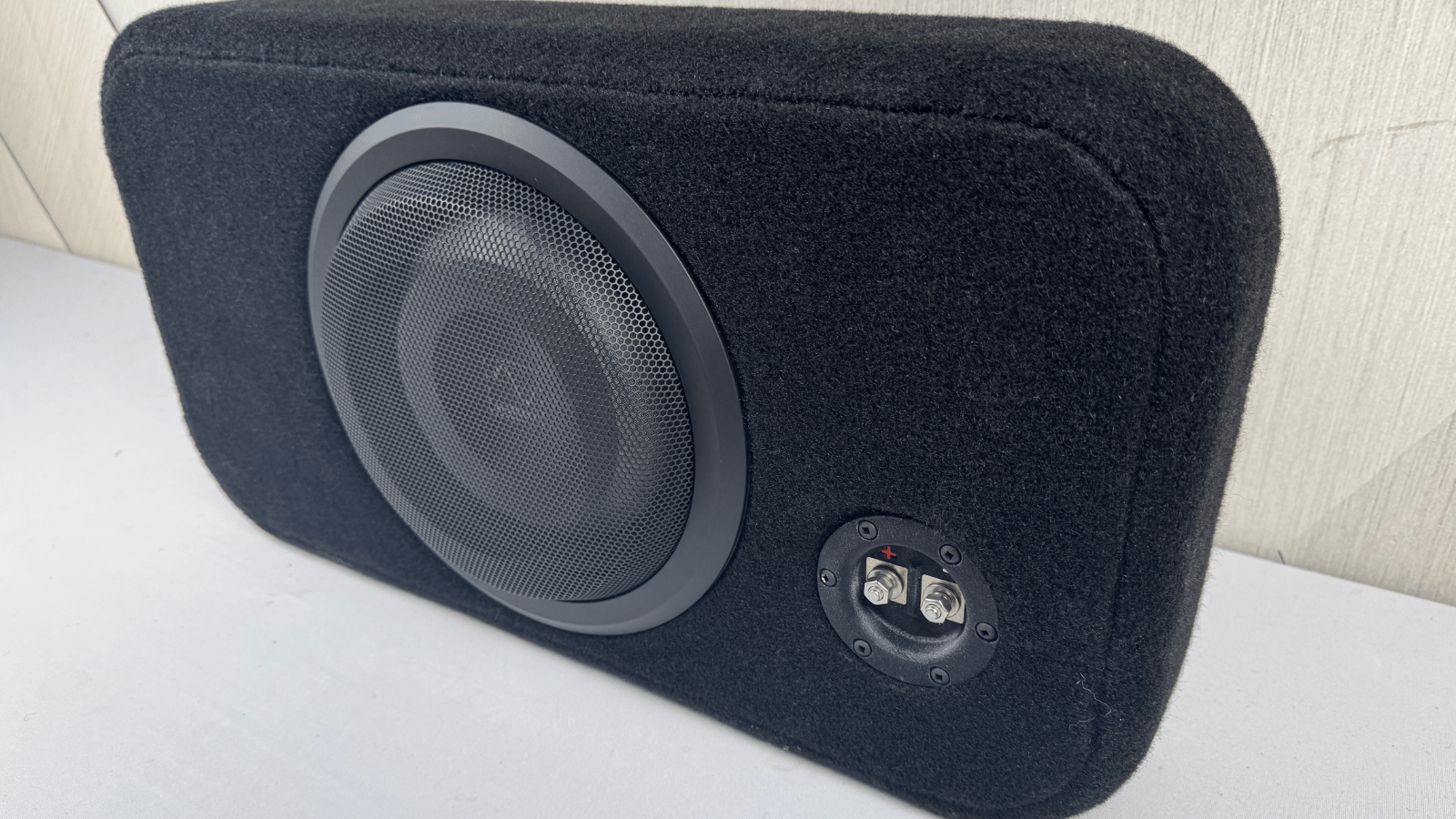 Proline - X Micro Series M10 - S WAV Loaded | Wavtech thinPRO 10 Subwoofer + Sealed Enclosure - Proline X Enclosed Subwoofer for car audio systems
