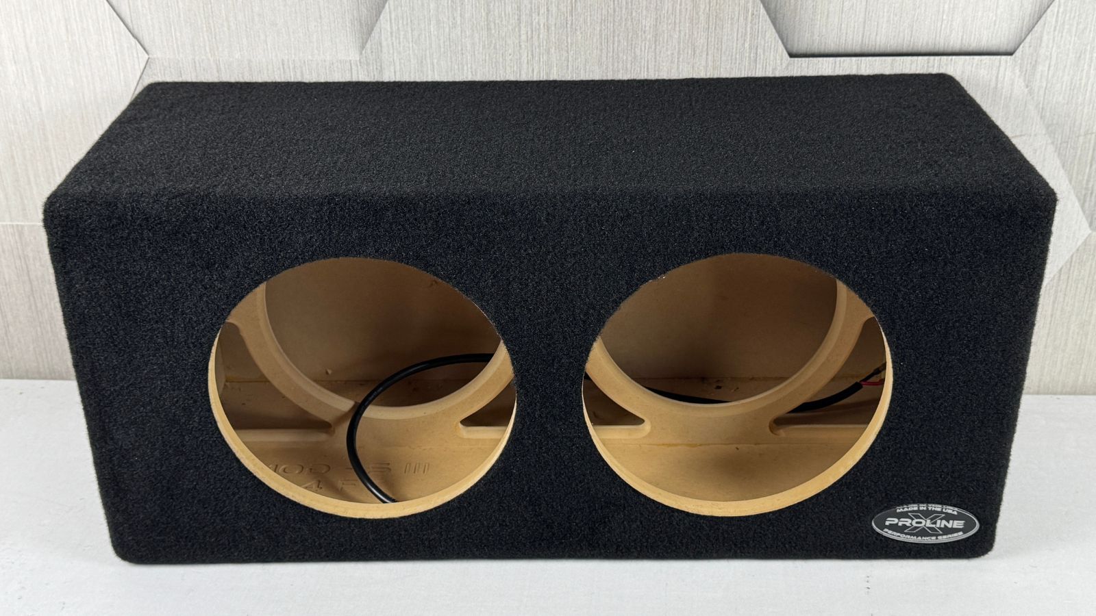 Proline X Performance P10D - S Sealed Enclosure for Dual 10" Subwoofers|Proline X|Audio Intensity