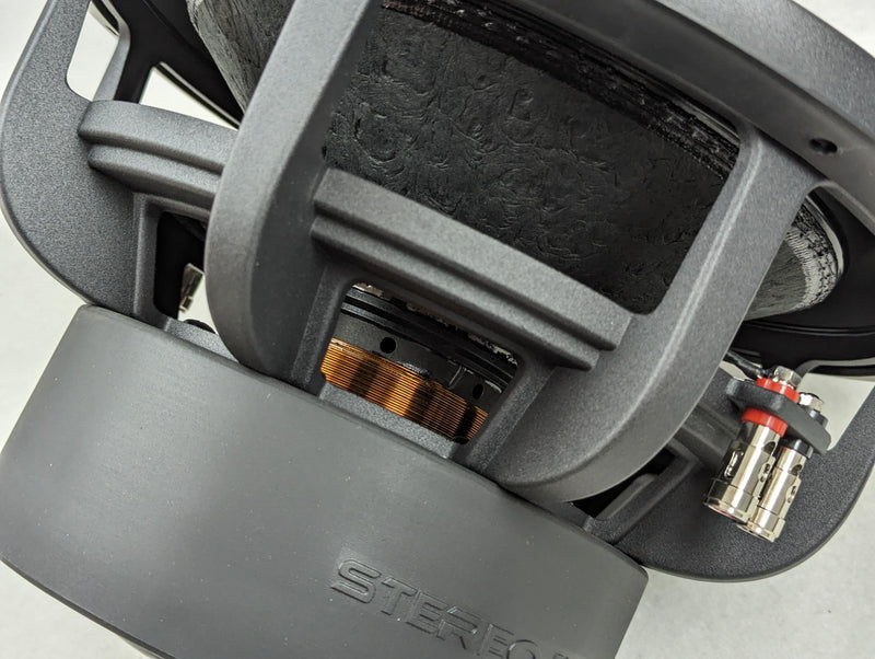 Stereo Integrity SQL series close-up of the voice coil and spring-loaded terminal
