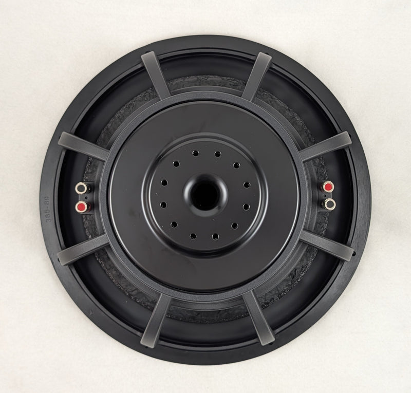 Stereo Integrity SQL 15 subwoofer, rear view of the motor and spring-loaded terminals