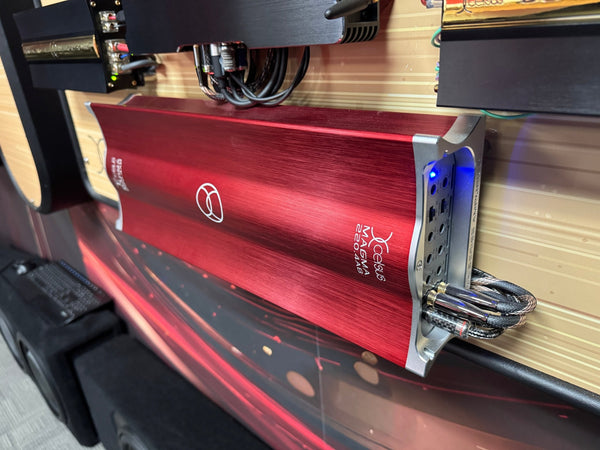 Xcelsus - MAGMA 220.4AB 4 channel amplifier Class AB - Previous Demo - alternate view